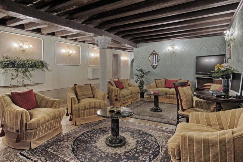 hotel pausania
