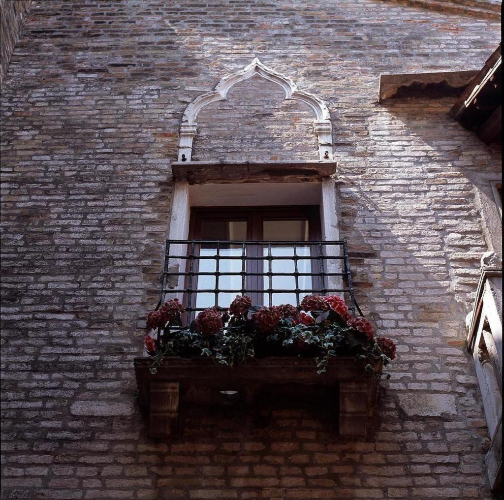 hotel pausania