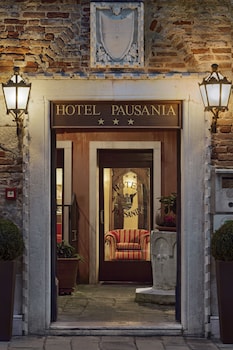 hotel pausania
