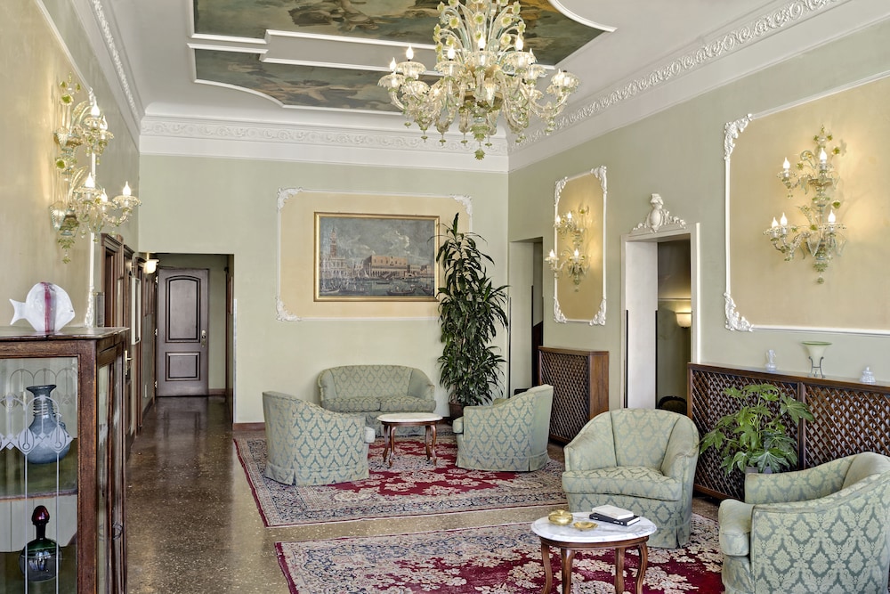 hotel pausania