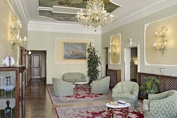 hotel pausania