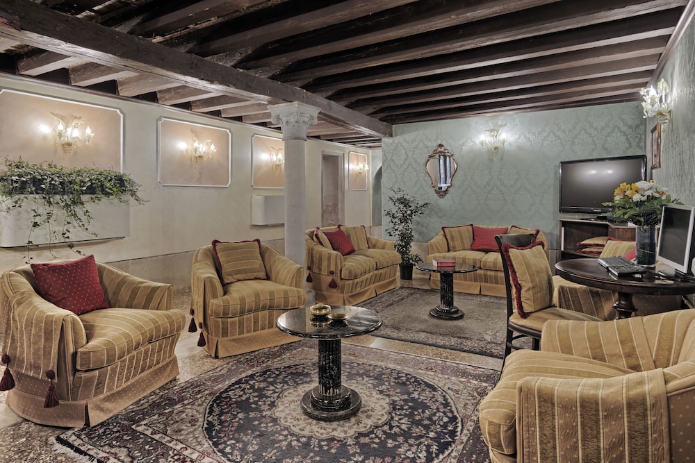 hotel pausania