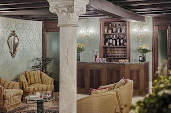hotel pausania