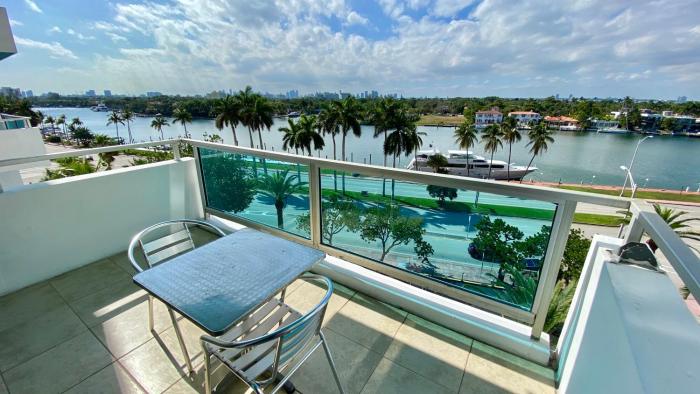 seacoast by miami ambassadors