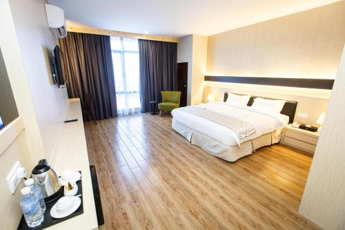 lintas platinum hotel