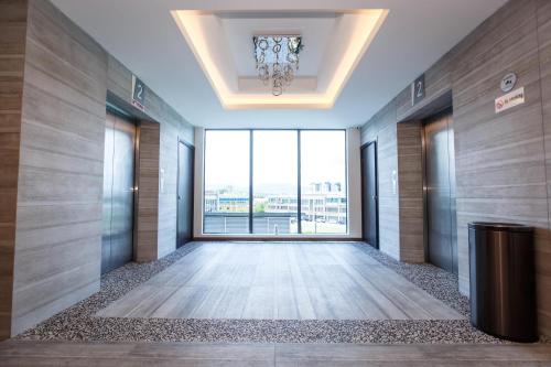 lintas platinum hotel