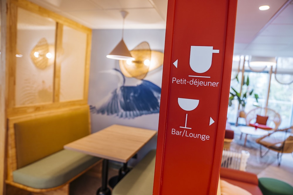 ibis styles antibes