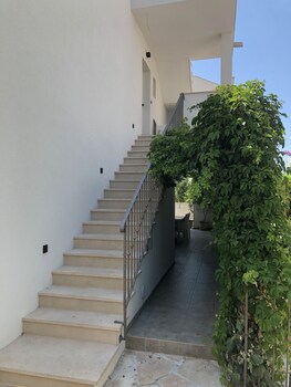 hvar