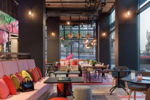 moxy lisbon city