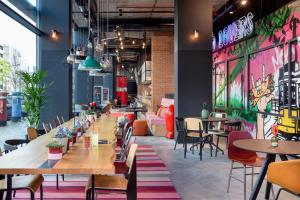 moxy lisbon city