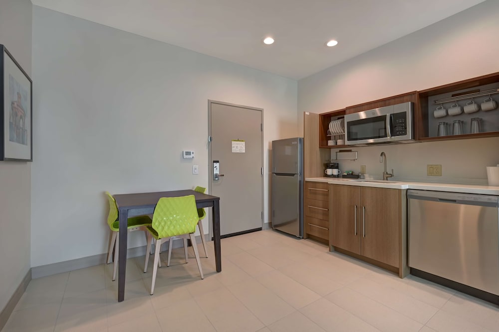 home2 suites corpus christi southeast