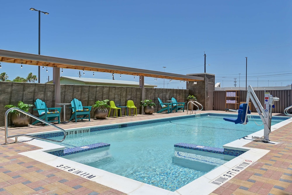 home2 suites corpus christi southeast