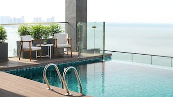 ozo george town penang