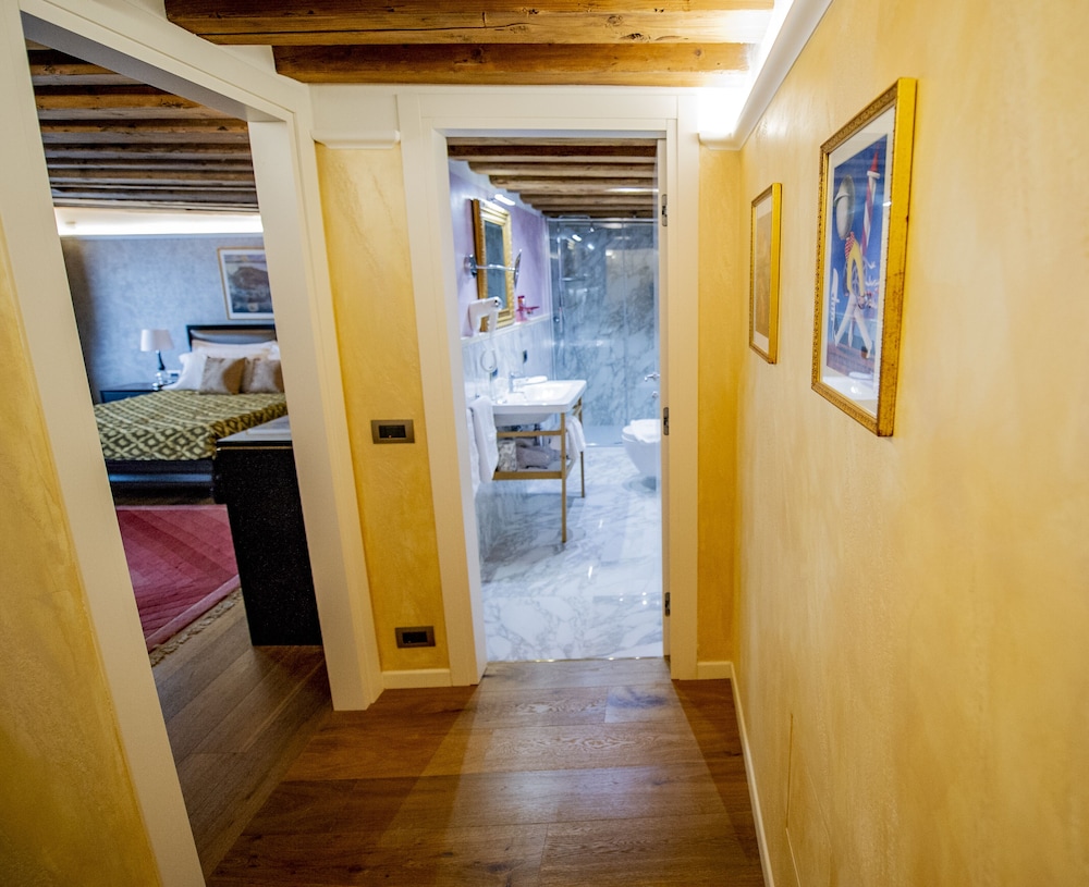 ego residence venice