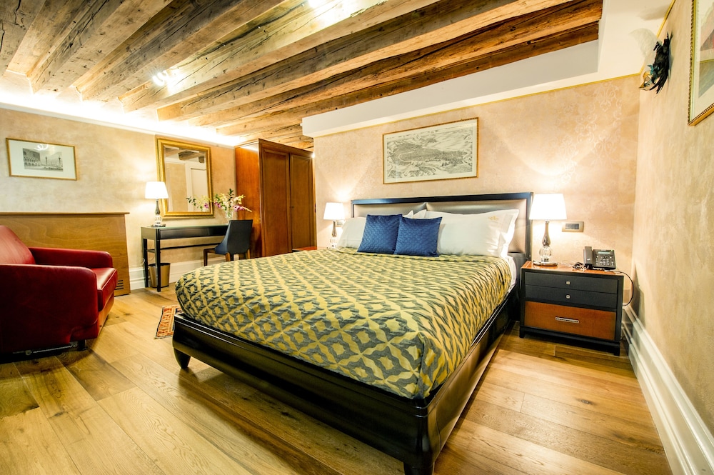 ego residence venice