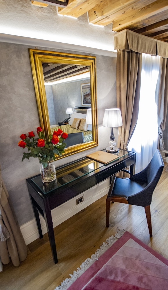 ego residence venice