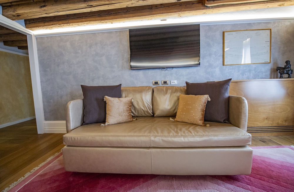 ego residence venice