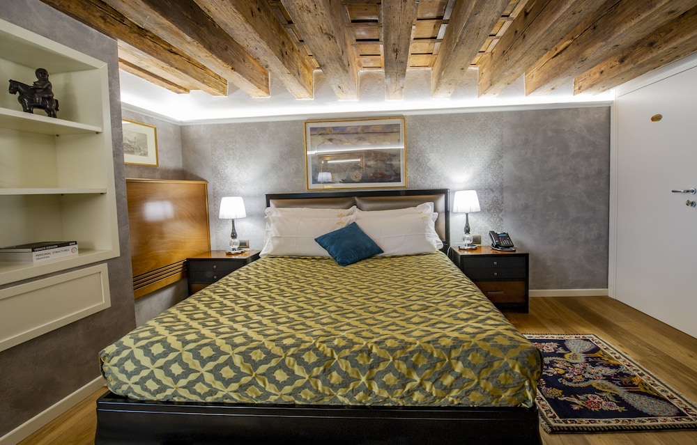 ego residence venice