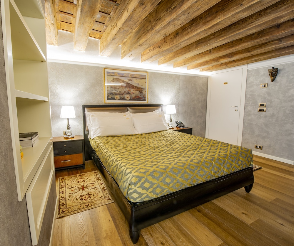 ego residence venice