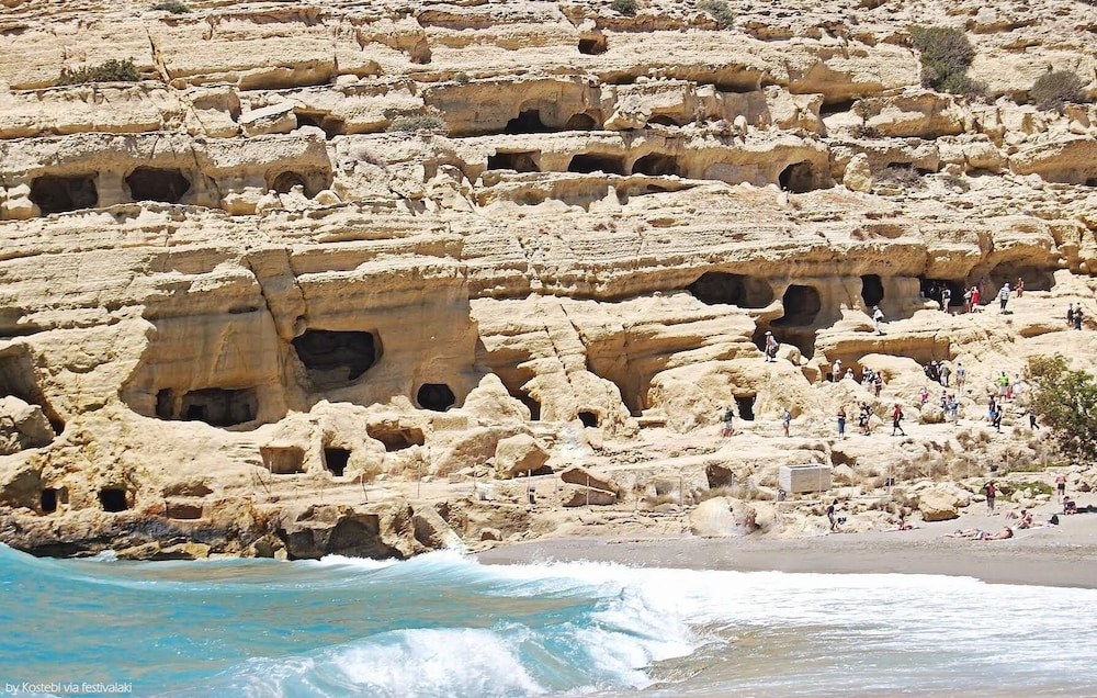 vitoraki evi