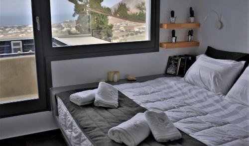 a lux villas santorini
