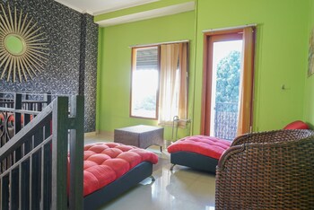 residences by reddoorz near kemang square