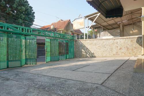 residences by reddoorz near kemang square