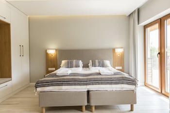 royal hill residence