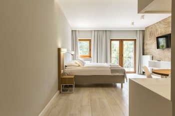 royal hill residence