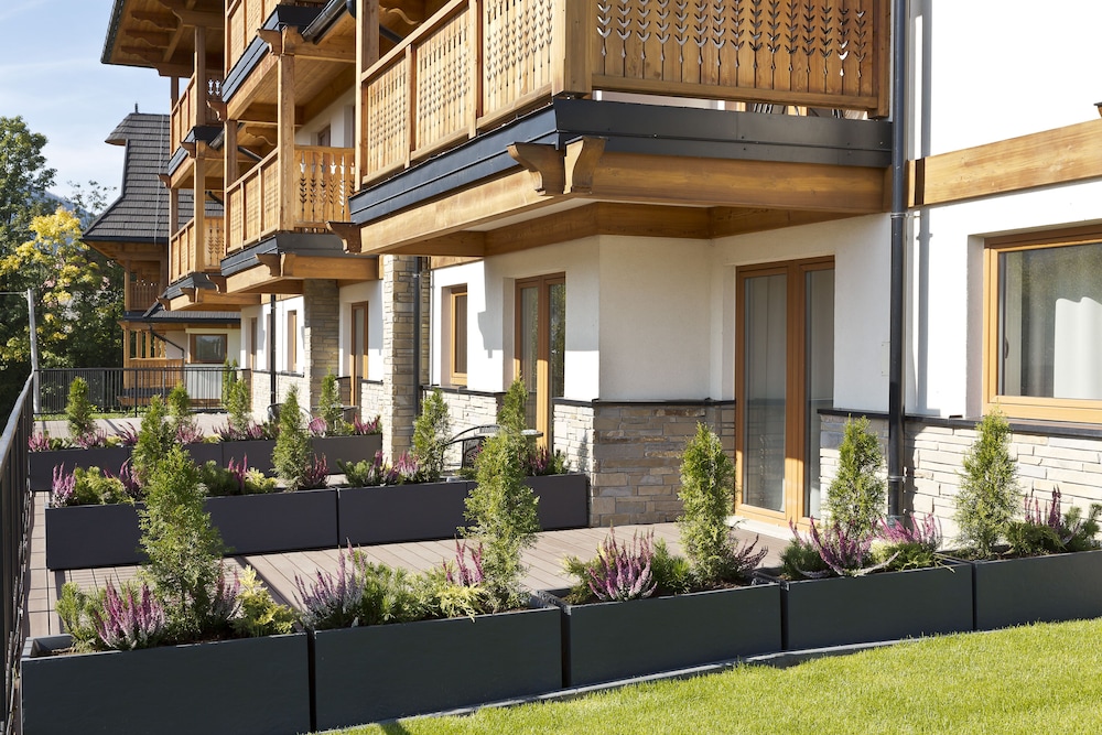 royal hill residence