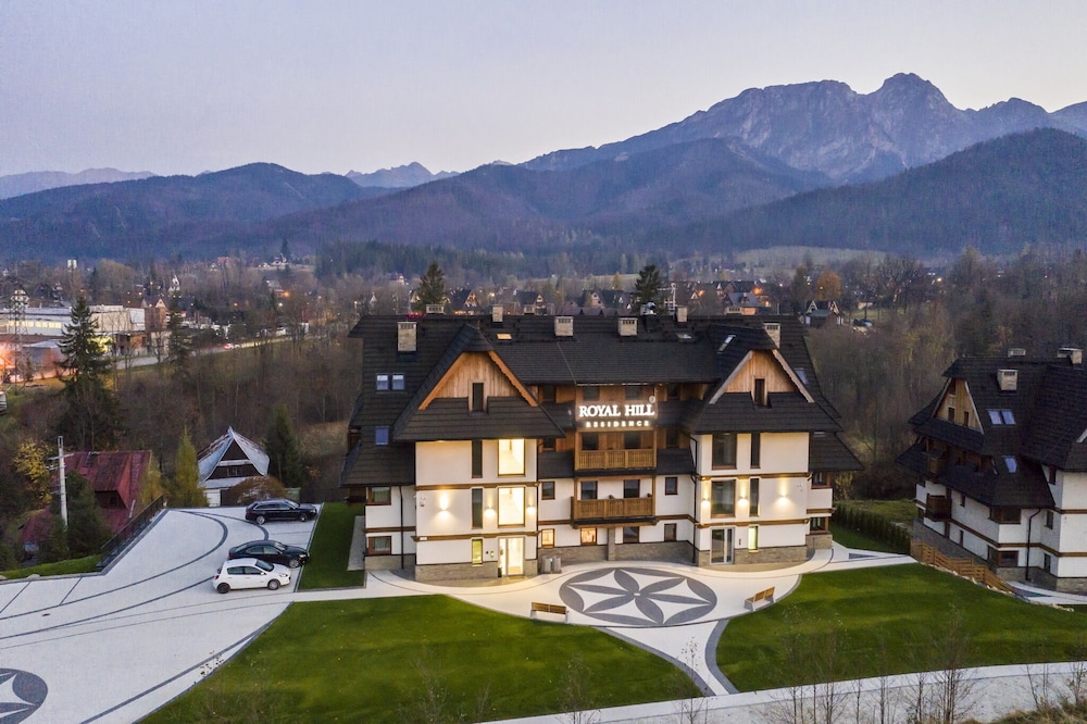 royal hill residence