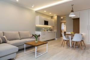 royal hill residence