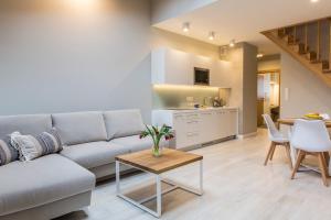 royal hill residence