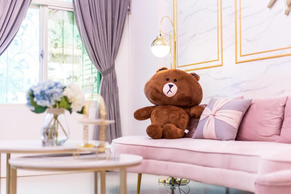 fairy tale castle bed and breakfast