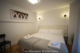 apartamentos plaza del torico