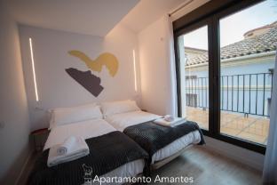 apartamentos plaza del torico