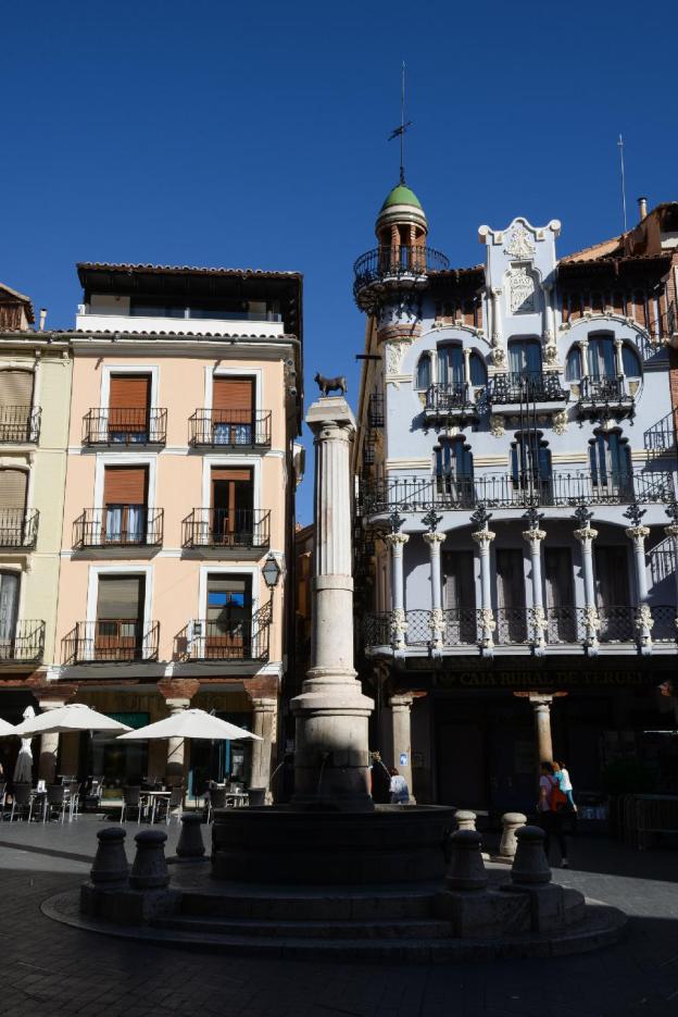 apartamentos plaza del torico