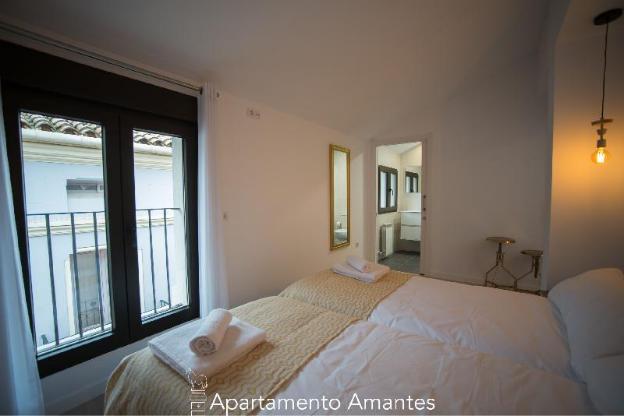 apartamentos plaza del torico
