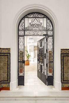 casa sevilla 1920 suites by epoca