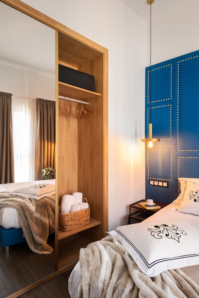 casa sevilla 1920 suites by epoca