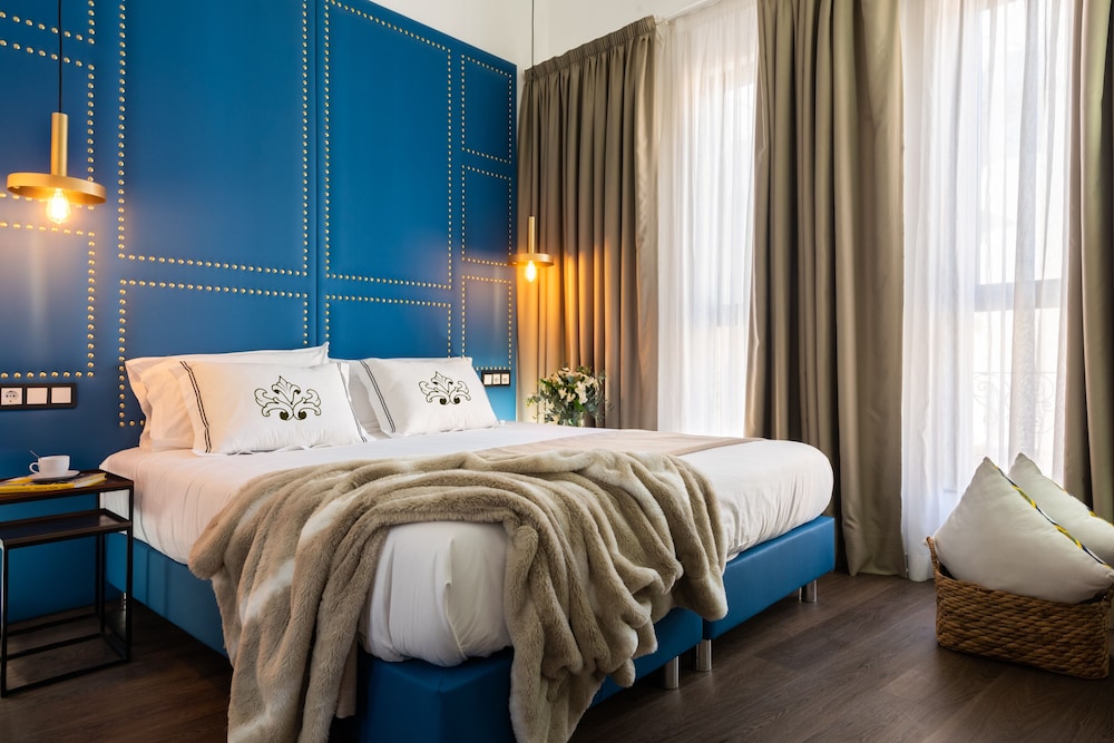 casa sevilla 1920 suites by epoca