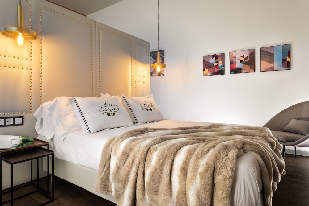 casa sevilla 1920 suites by epoca