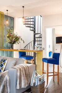 casa sevilla 1920 suites by epoca