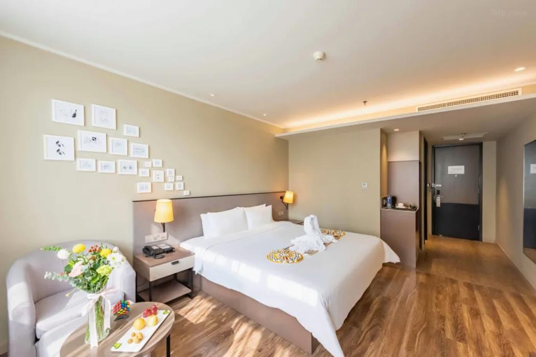 home inn plus dalian development zone jinma road wanda plaza