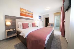 boutique hotel momentum by aycon