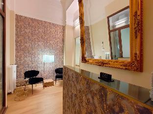 intomilan galleria duomo boutique and design aparthotel