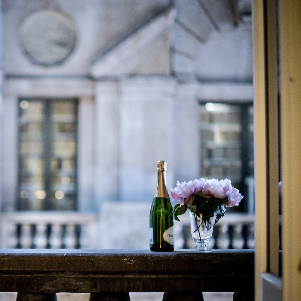 intomilan galleria duomo boutique and design aparthotel