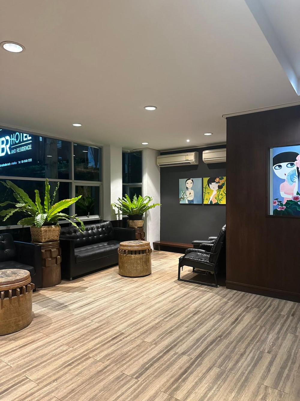 br hotel and residence