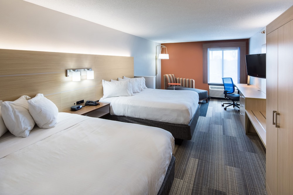 holiday inn express cedar rapids collins rd by ihg