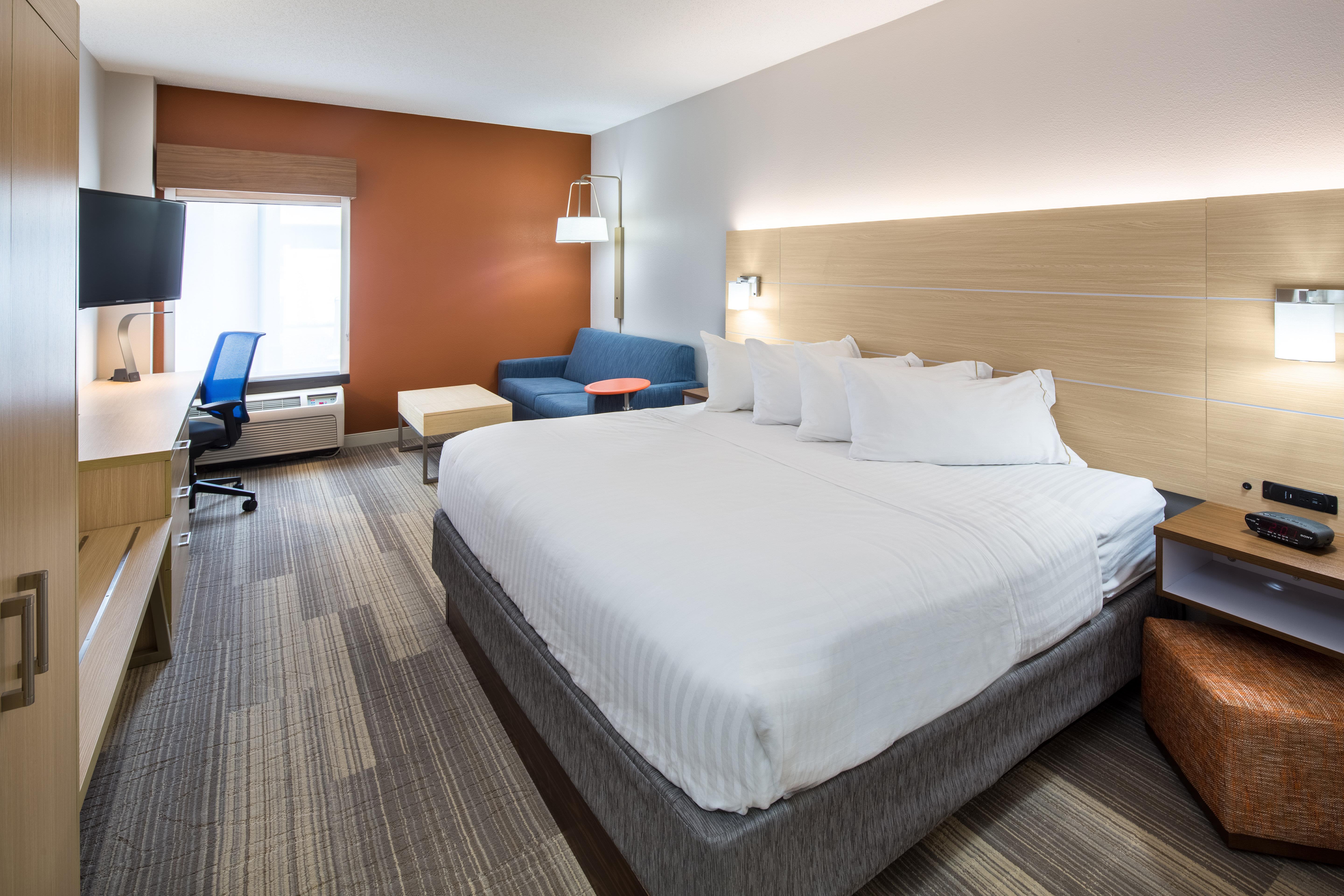 holiday inn express cedar rapids collins rd by ihg